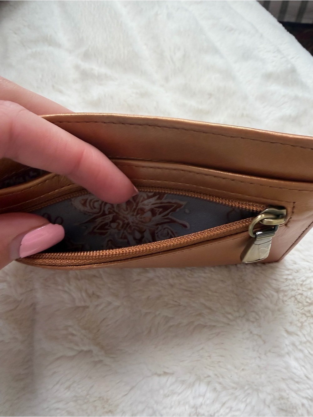 Hobo Euro Slide Card Case Bronzy Gold - Picture 4 of 4